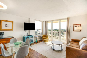 Fort Myers Beach Studio with Balcony and Views!